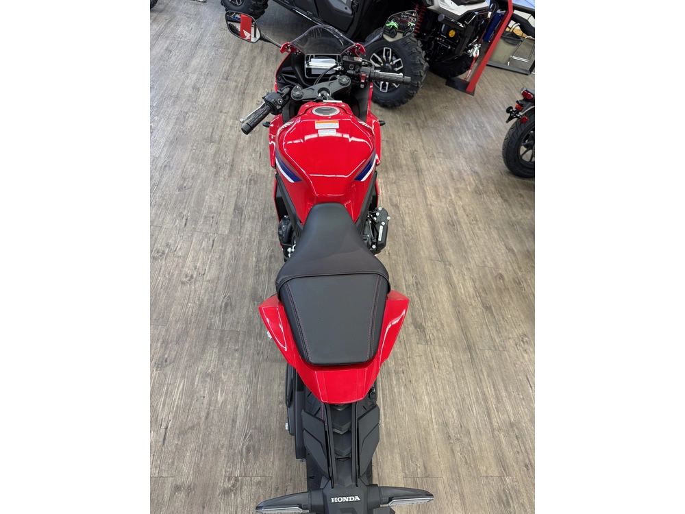 2026 Honda Cbr650r E-clutch (abs) alt