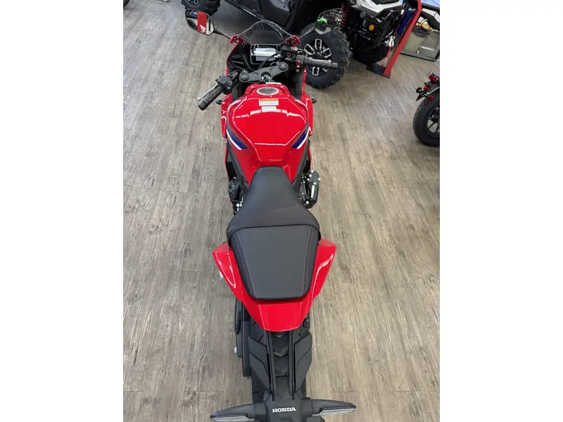 2026 Honda CBR650R E-Clutch (ABS)