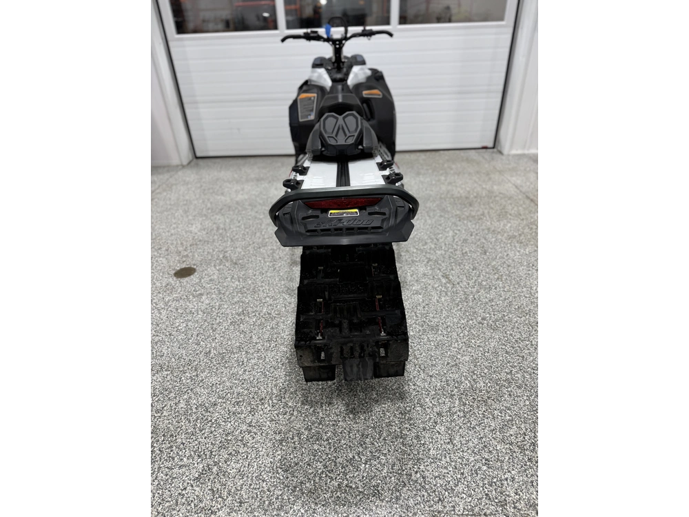 2023 Ski-doo Summit X 850 Turbo alt