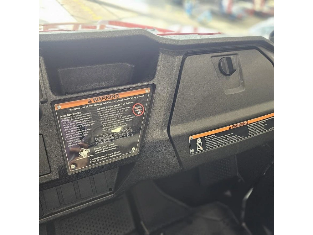 2025 Honda Pioneer 1000 Base alt