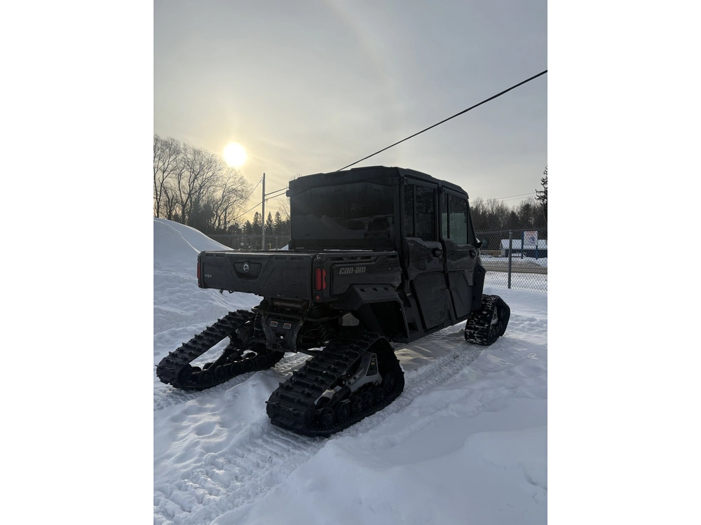 2024 Can-am Def Max Texcab alt