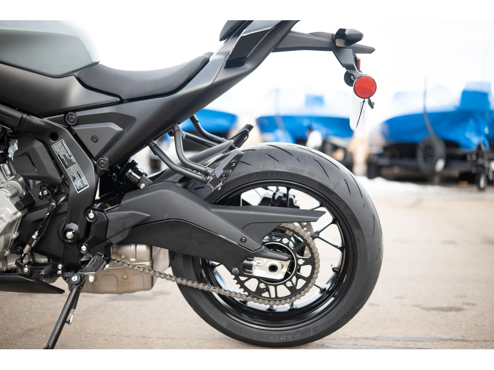 2026 Cfmoto 675nk alt