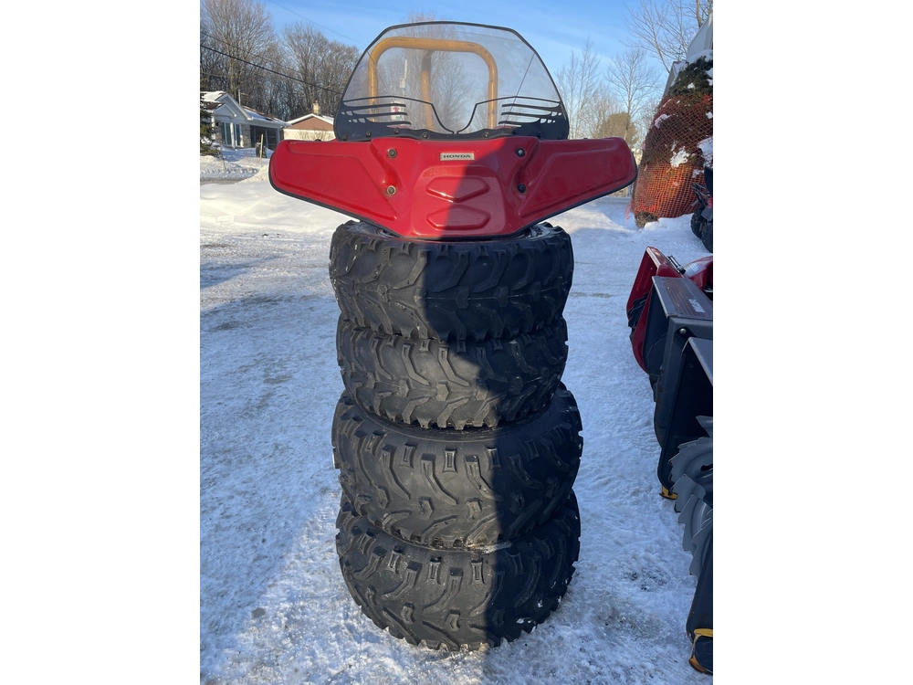 Honda Trx 400 At Automatique Et 5 Vitesses Au Pouce 2004 alt