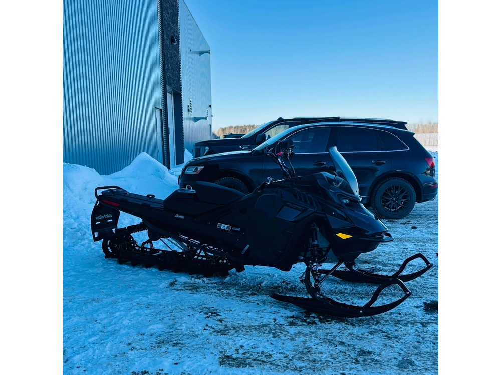 Bombardier Summit 850 Adrenaline E-tec 2024 alt