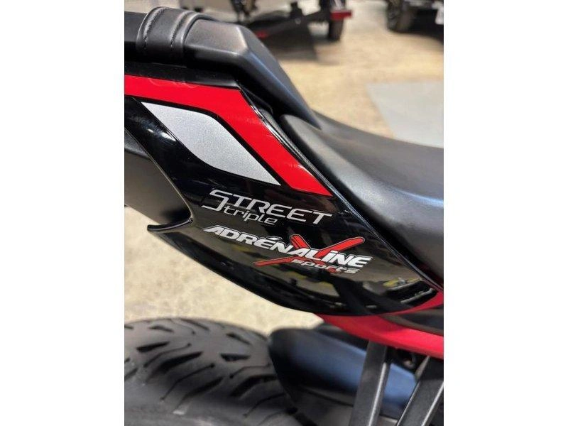 Triumph Street Triple 2020 alt