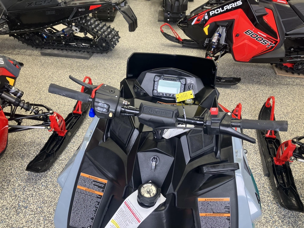 2024 Polaris 550 Indy Evo 121 alt