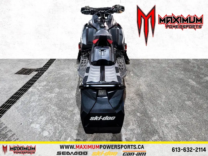 2023 Ski-Doo RENEGADE XRS 850