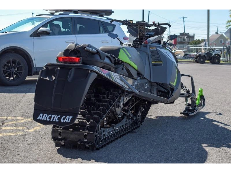 Arctic Cat Riot 8000 2022 alt