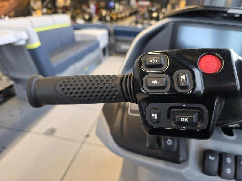 Sea-doo Switch Ltd Cruise 21'230ch 2025 alt