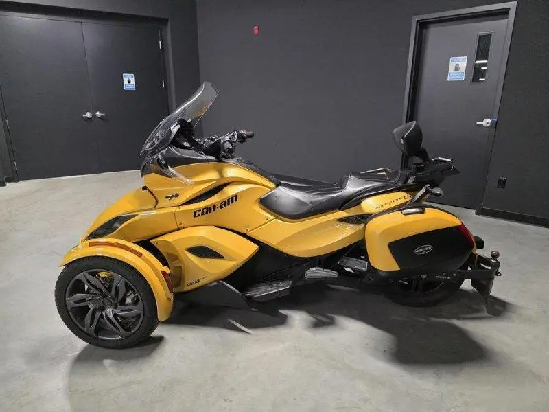 Can-Am SPYDER ST-S 2013