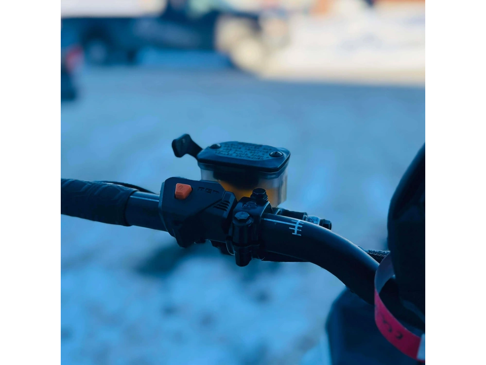 Bombardier Summit 850 Adrenaline E-tec 2024 alt