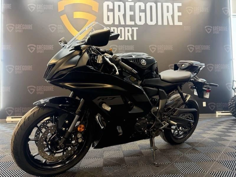 Yamaha Yzf-r7 2025 alt