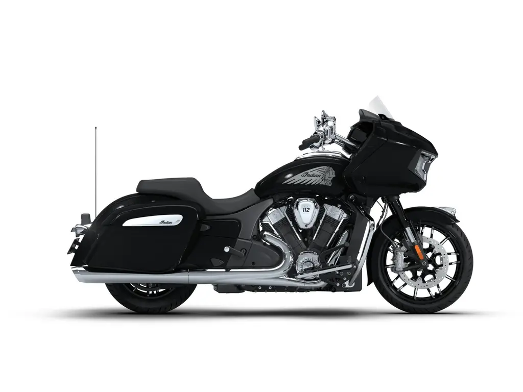 2026 Indian Motorcycle Challenger Limited 112 // Black Metallic 
