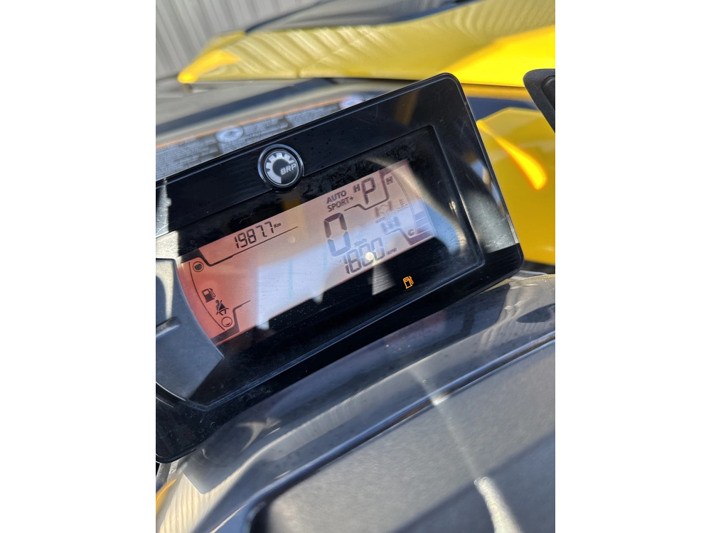 2024 Can-am Maverick R X Rs alt