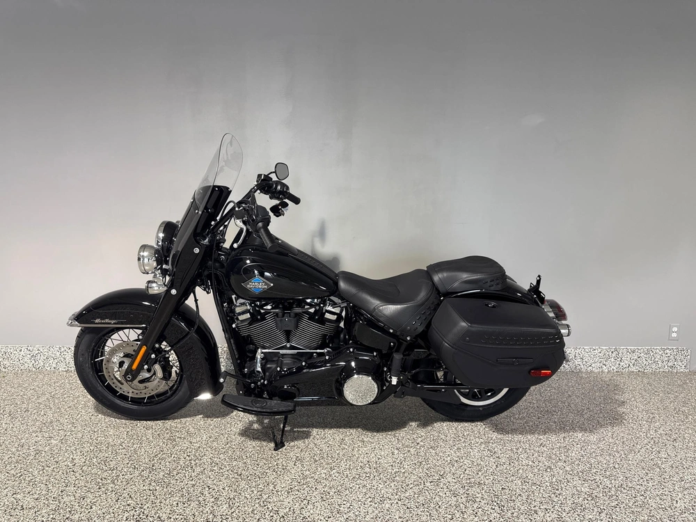 2026 Harley-davidson Flhcs - Heritage Classic alt