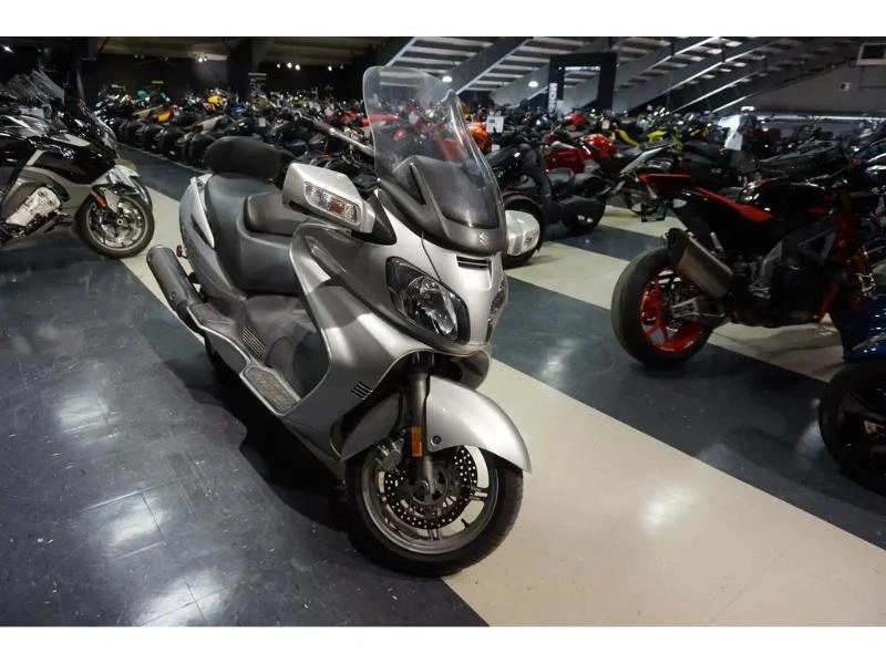 Suzuki Burgman 650 2005 alt