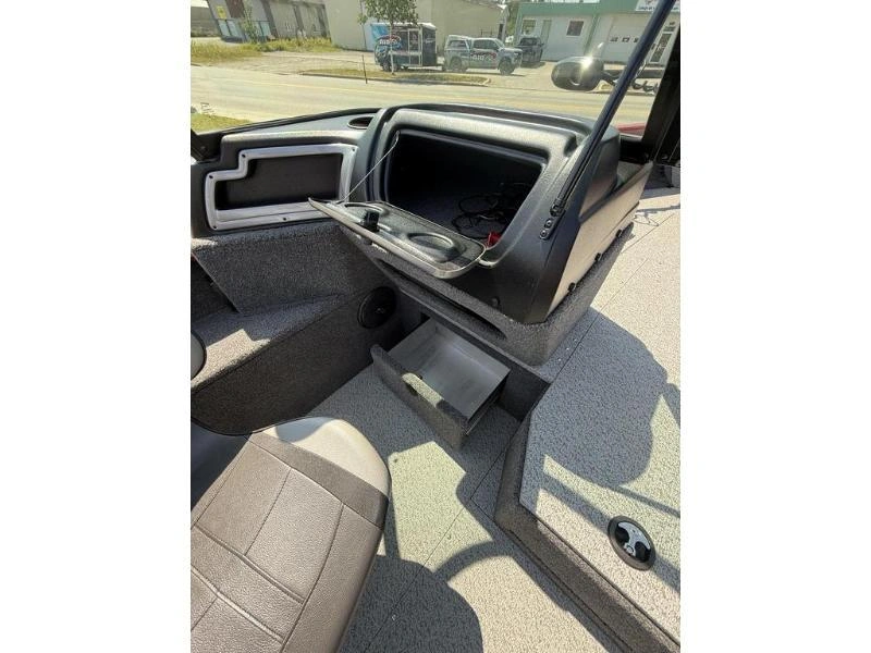 Lund Boat Co 1875 Impact Xs Z18ix 2023 alt