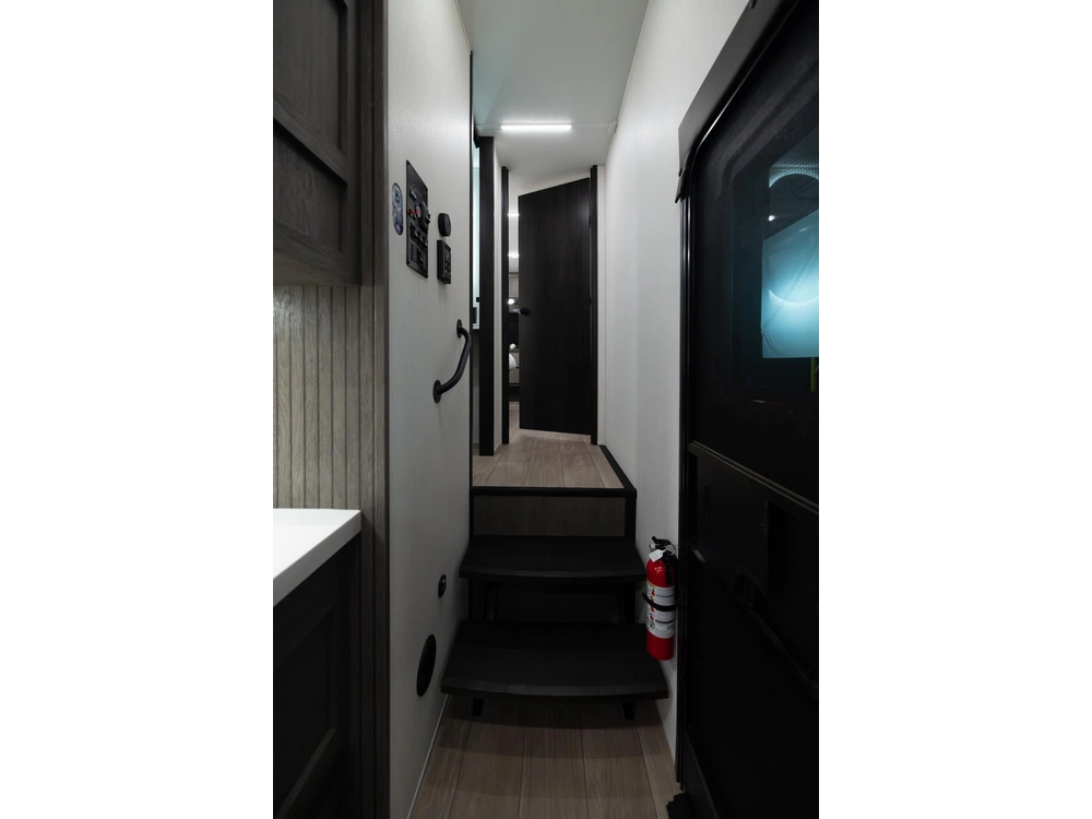 Arctic Wolf 3250 Suite 2026 alt