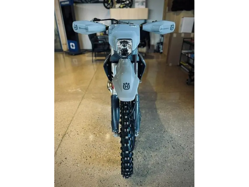 2026 Husqvarna TE 300 PRO 