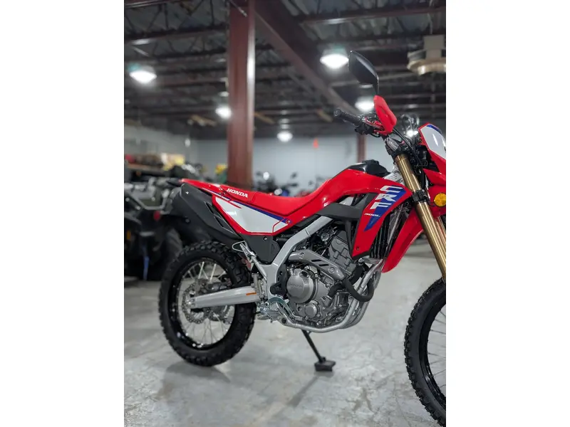 2025 Honda CRF300LAS CRF 300L Honda : Motocyclette double usage