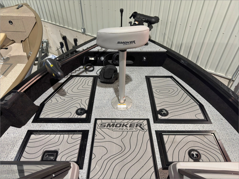 2026 Smoker-craft Adventurer 188 Dc alt