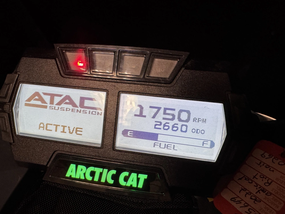 Arctic Cat Riot 144 2022 alt