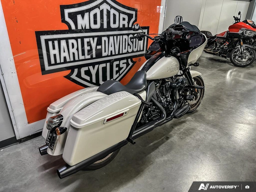 2023 Harley-davidson Road Glide St alt