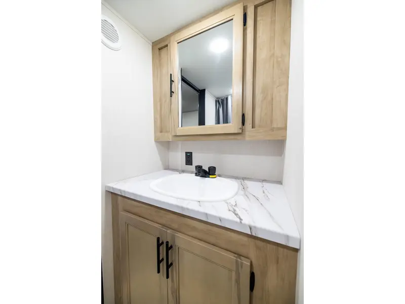 2026 Cherokee 17SC Wolf Pup