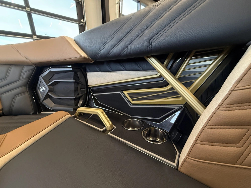 2026 Tige Boats Ultre 25zx alt