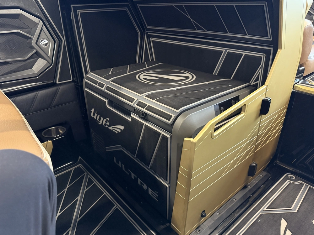 2026 Tige Boats Ultre 25zx alt