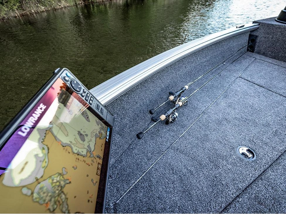 2025 Lund Boat Co 2075 Impact Xs alt