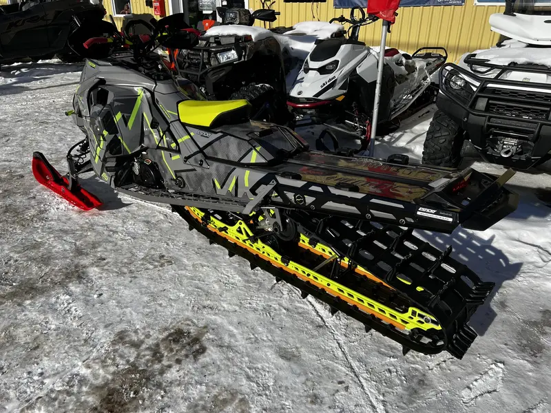 2023 Ski-Doo SUMMIT EXPERT 165