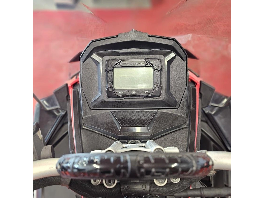 2022 Polaris 650 Voyageur 146 Es alt