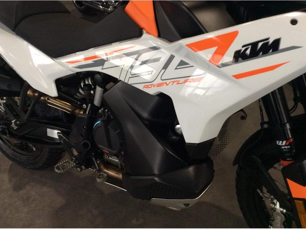 Ktm 790 Adventure 2024 alt