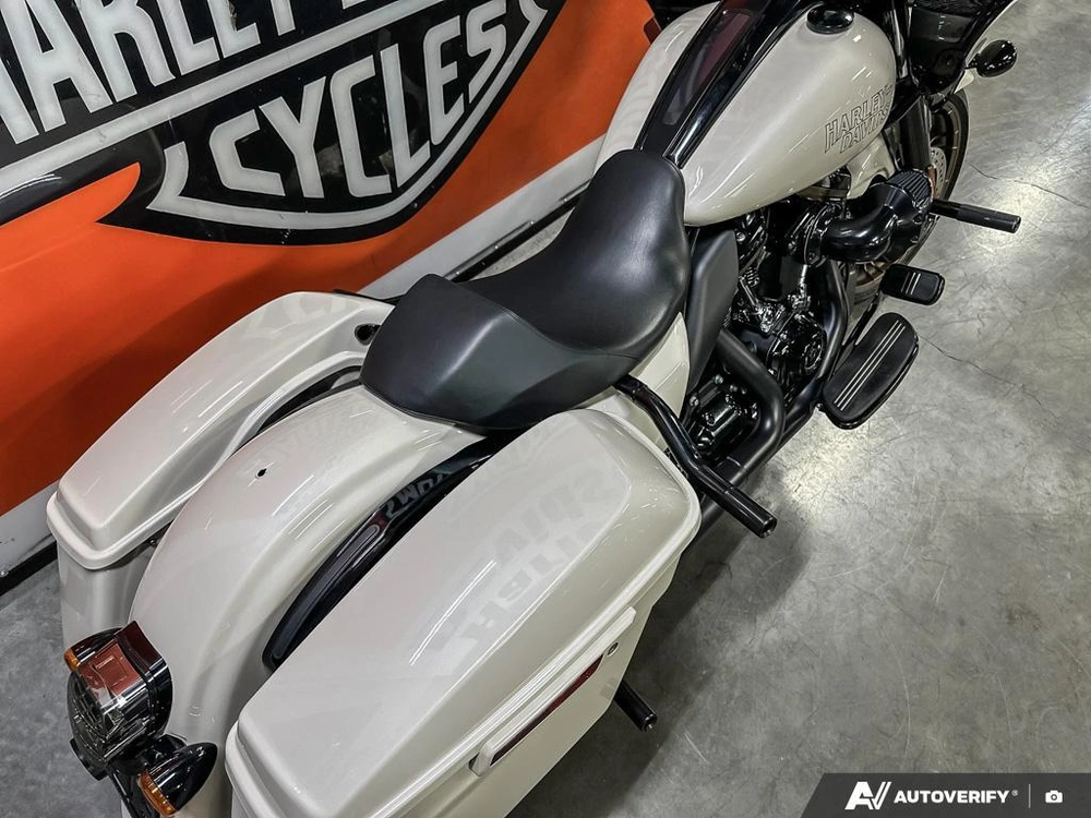 2023 Harley-davidson Road Glide St alt
