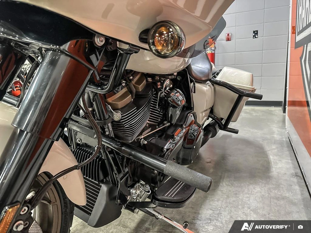 2023 Harley-davidson Road Glide St alt