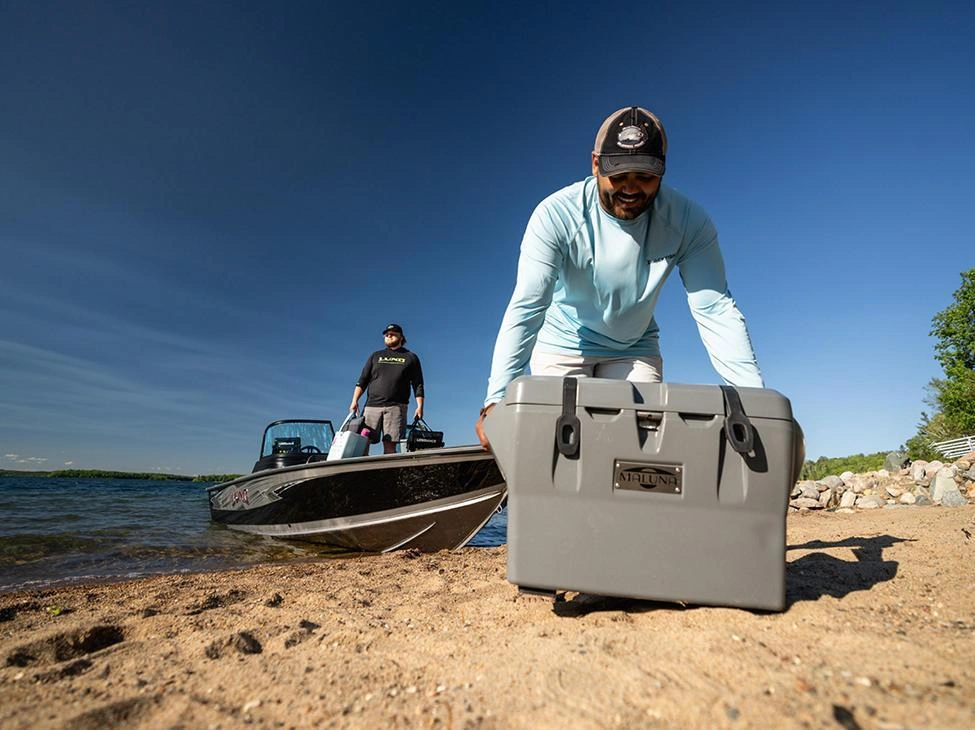 2025 Lund Boat Co 2075 Impact Xs alt