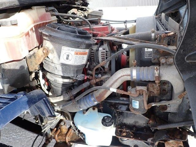 Freightliner M2106 2017