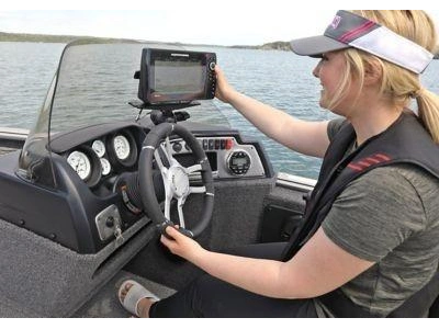 2026 Lund Boat Co 1875 Impact Xs Sport alt