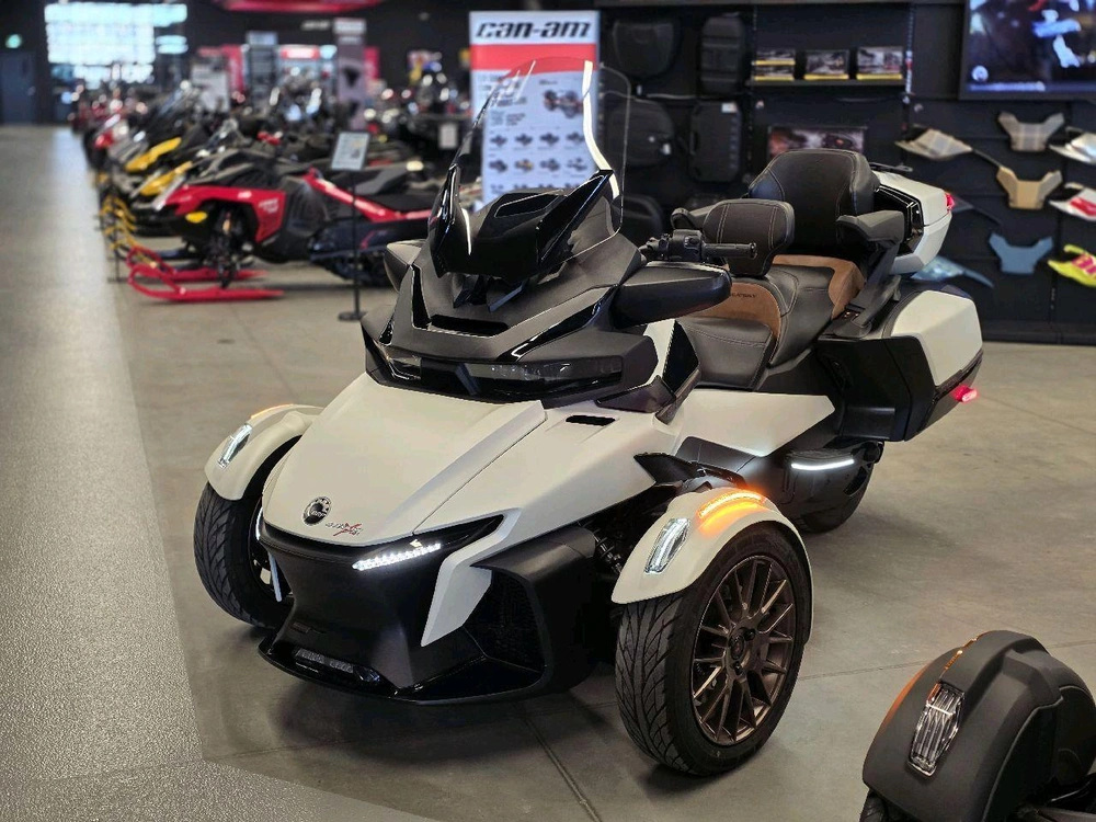 Can-am Spyder Rt Sea To Sky 2024 alt