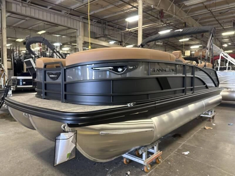 Bennington Marine 22 M Swingback 3t Noir 2026 alt