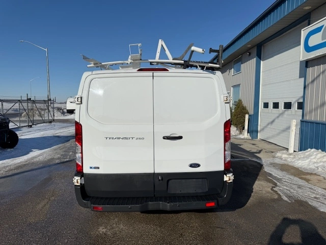 2018 Ford Transit T-250 Cargo Van alt