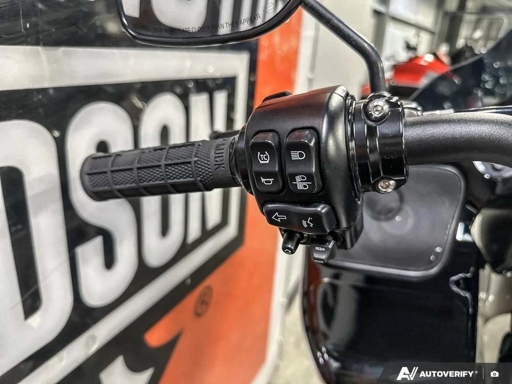 2023 Harley-davidson Road Glide St alt