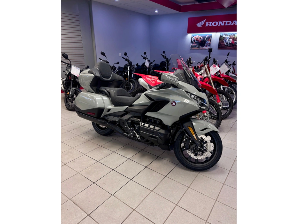 2026 Honda Gold Wing Tour - Gl1800 alt