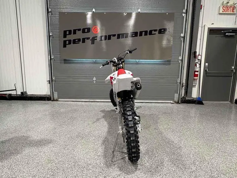 2026 Yamaha YZ125 70TH Annivesary Edition thumbnail 4