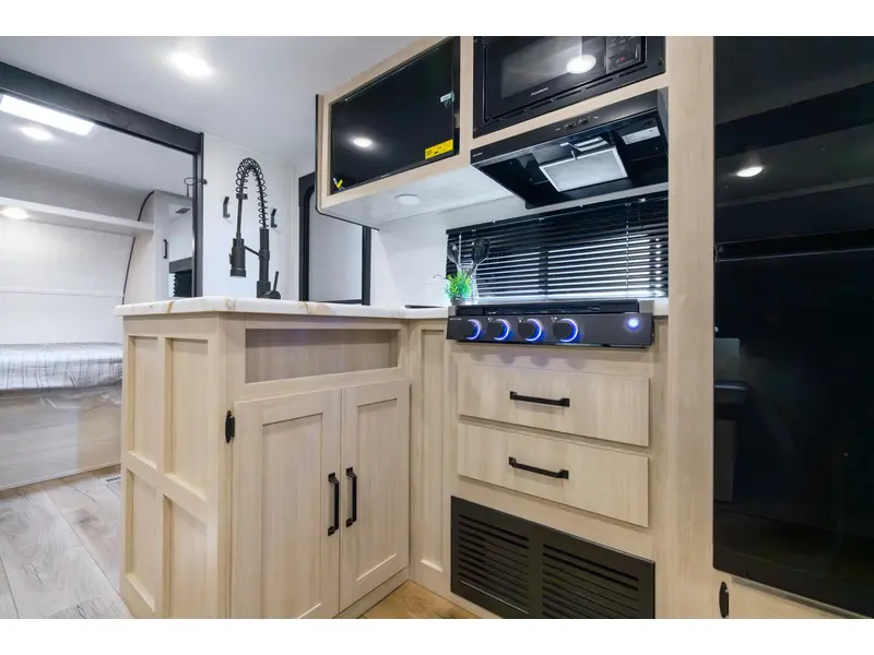 2026 Puma 250RBCE Camping Edition