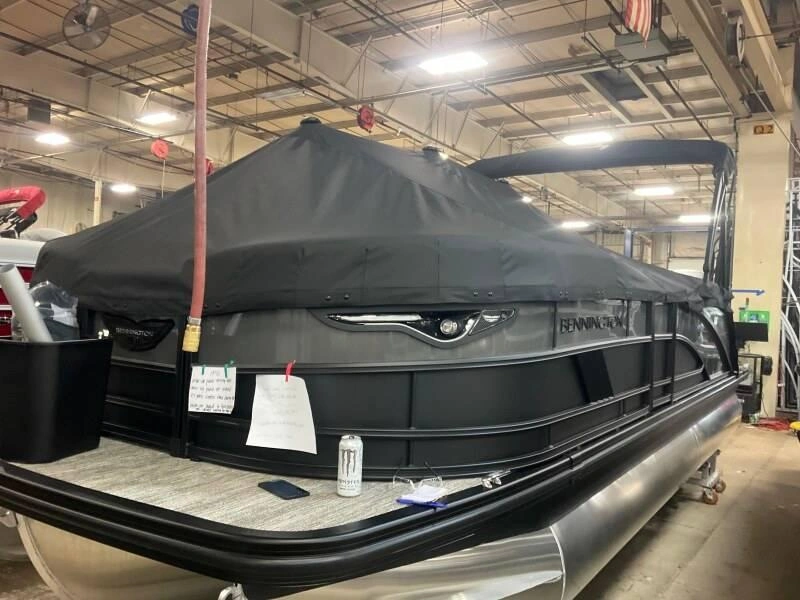 Bennington Marine 22 M Swingback 3t Noir 2026 alt