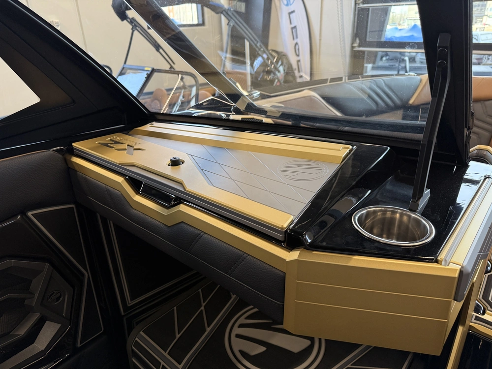 2026 Tige Boats Ultre 25zx alt