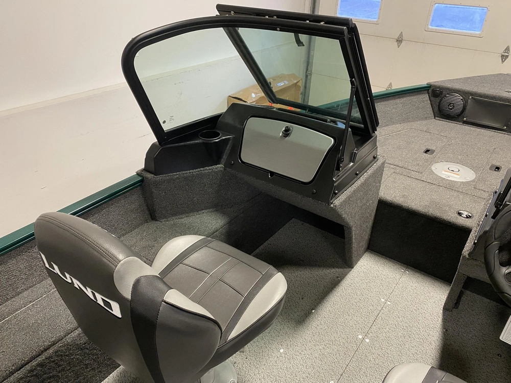 2025 Lund Boat Co 1650 Angler alt