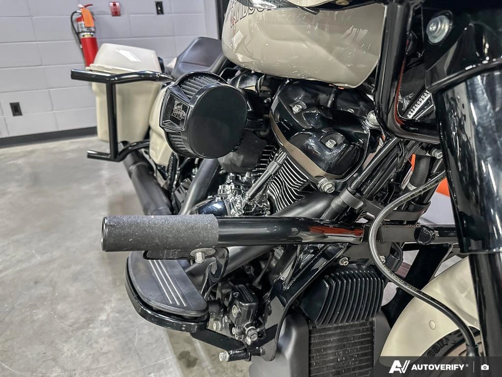 2023 Harley-davidson Road Glide St alt